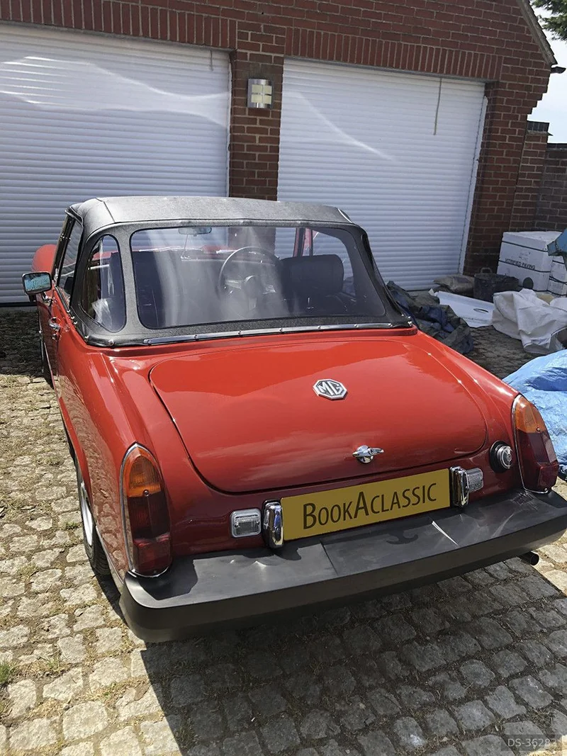 1976 MG Midget in Drayton 7