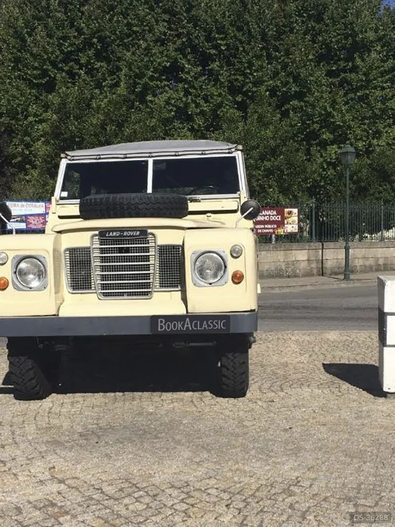 1980 Land Rover Serie III in Porto 2