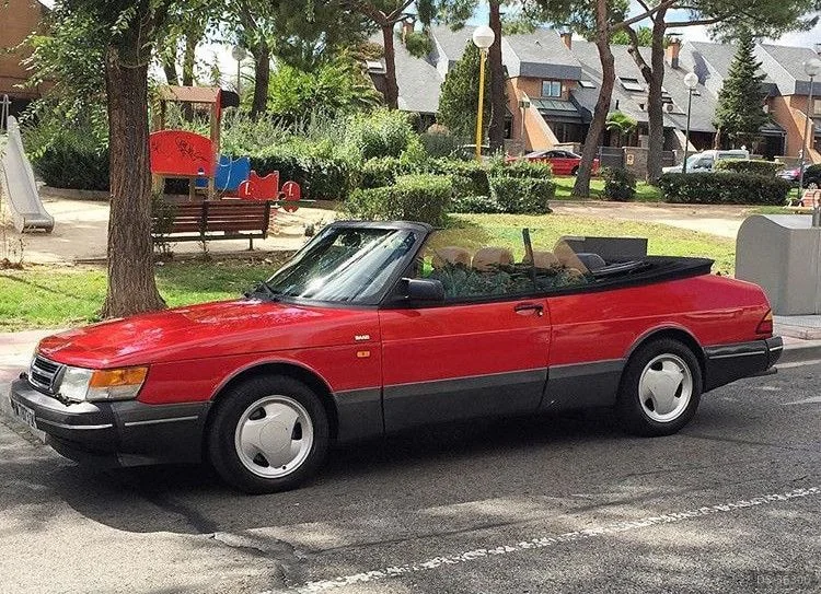 1990 Saab 900 Turbo Cabrio in Madrid