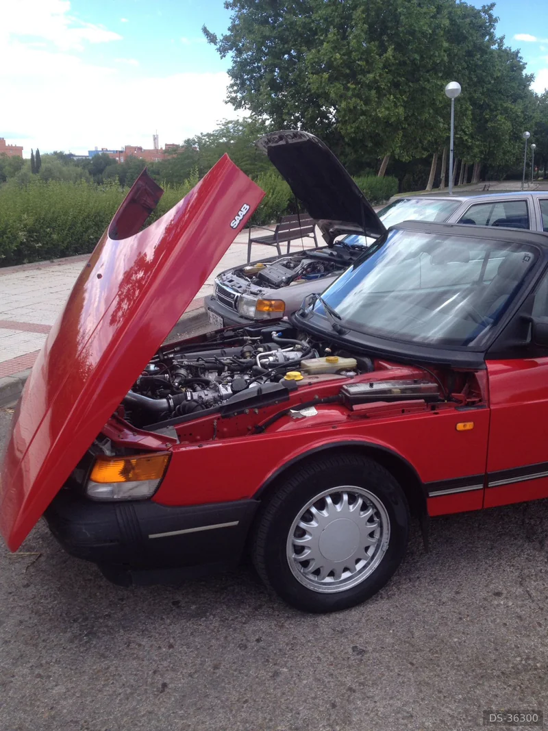 1990 Saab 900 Turbo Cabrio in Madrid 3