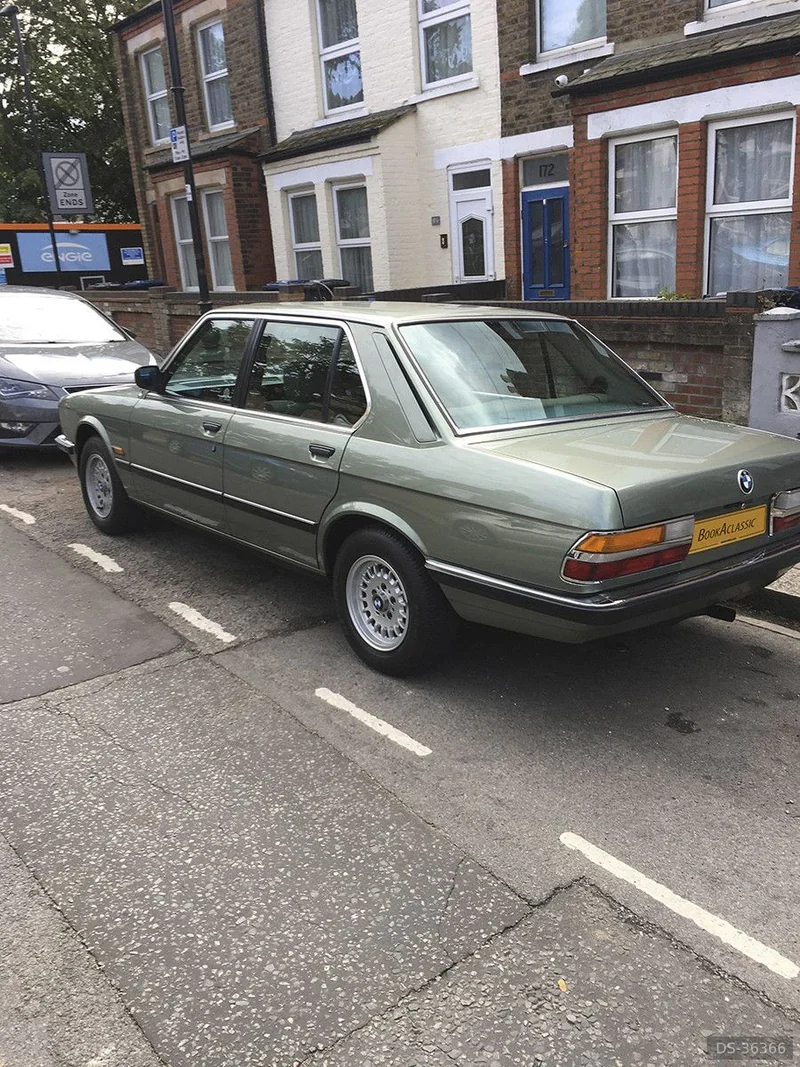 1985 BMW 520i E28 in London 3