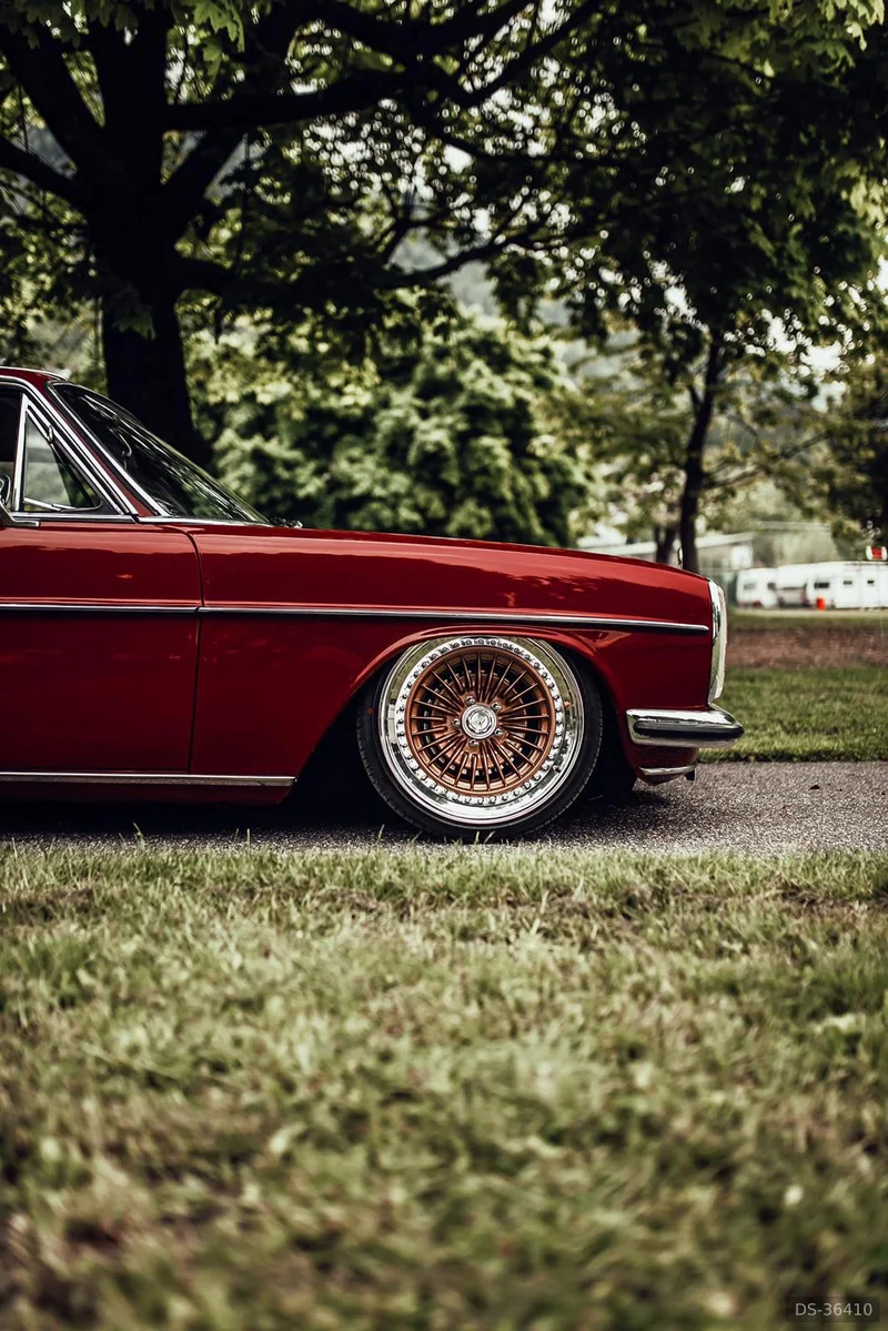 1972 Mercedes-Benz 250CE in London 3