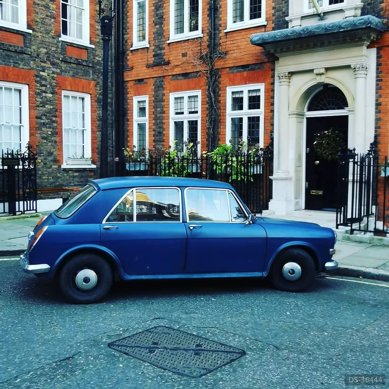 1972 Vanden Plas Princess in London 3
