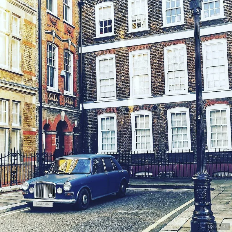 1972 Vanden Plas Princess in London 2