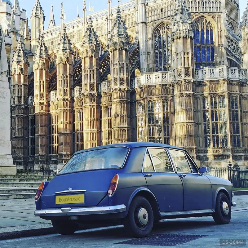 1972 Vanden Plas Princess in London 4