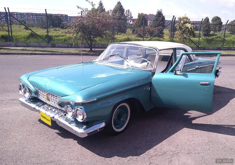 1961 Plymouth Fury in Bogotá D.c. 5