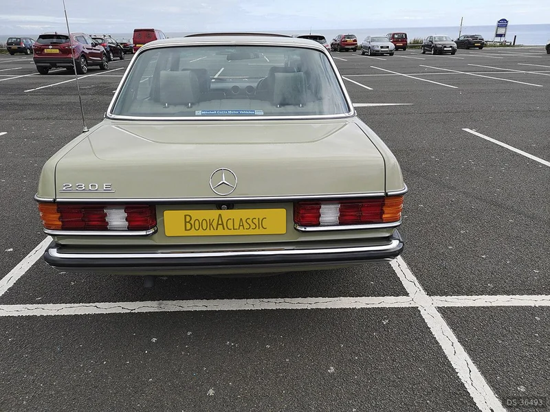 1983 Mercedes-Benz W123 in Whitley Bay 4