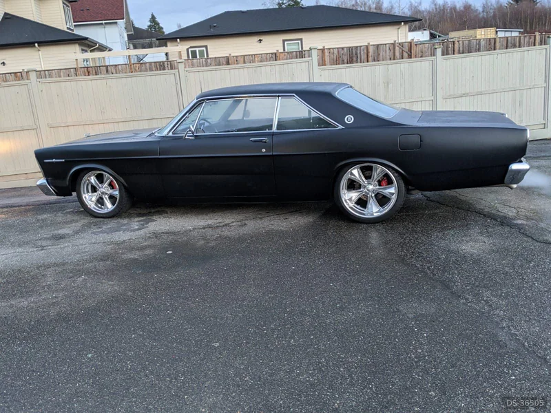 1966 Ford Galaxy in Delta 3