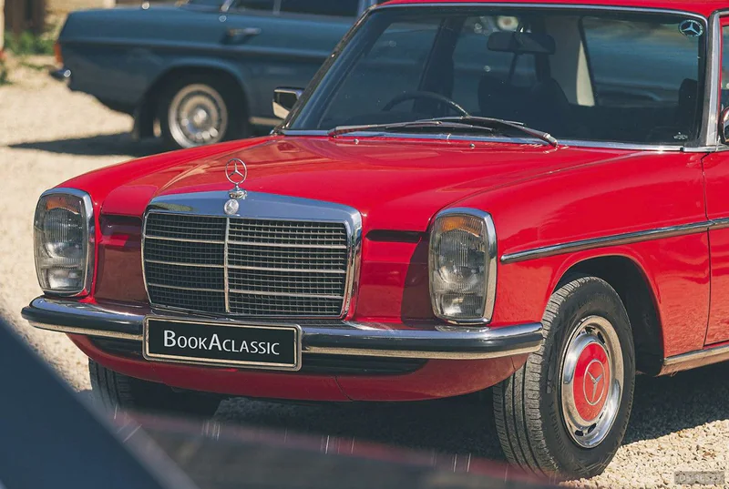1976 Mercedes-Benz 240d in London 5