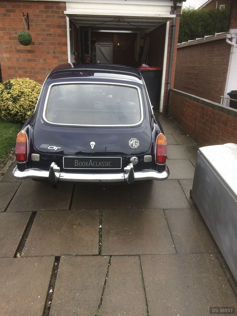 1971 MG B GT in Warwickshire 6