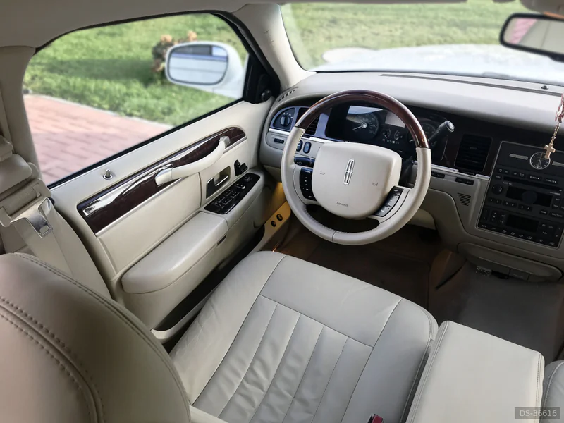 2007 Lincoln Town Car
