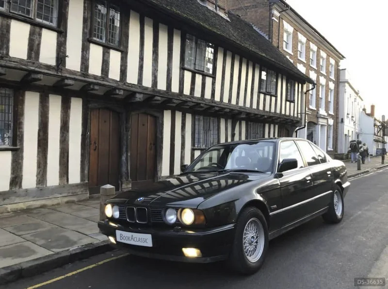 1989 BMW 535i in London 9