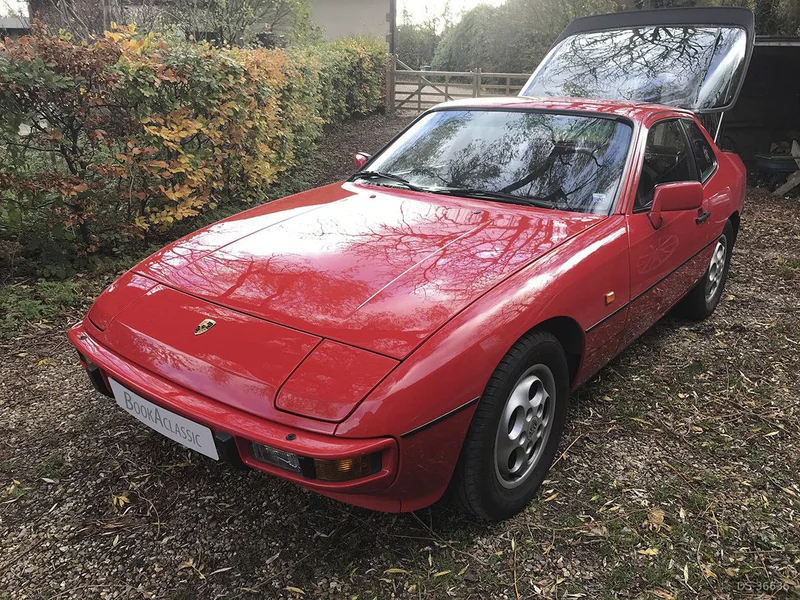 1988 Porsche 924 S in Aylesbury