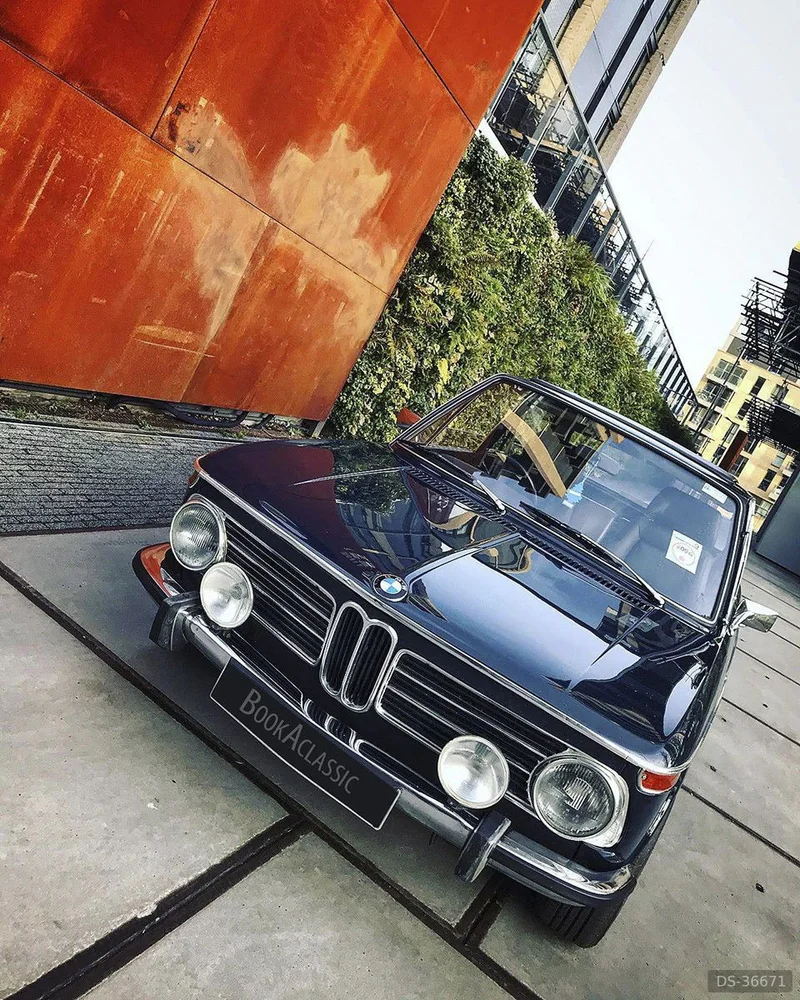 1972 BMW 2000 Tii Touring in London 2