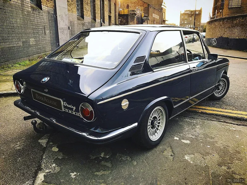 1972 BMW 2000 Tii Touring in London 3