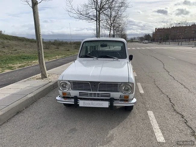 1972 Renault R6 in Madrid 2