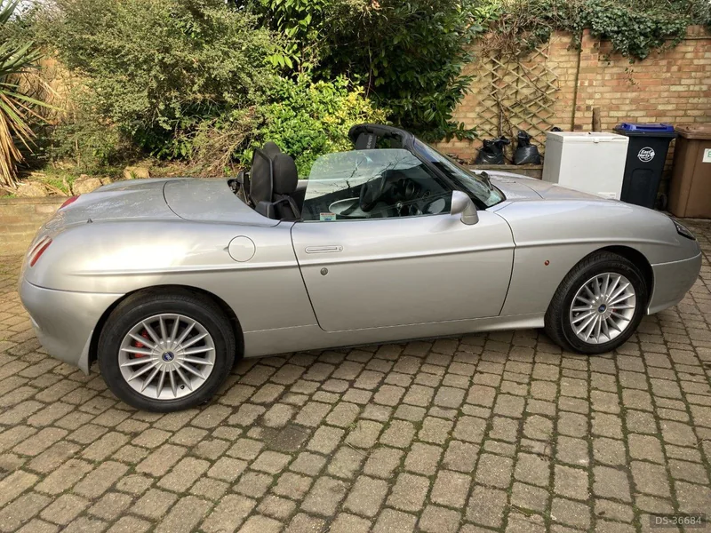 2004 Fiat Barchetta in Tewin 6