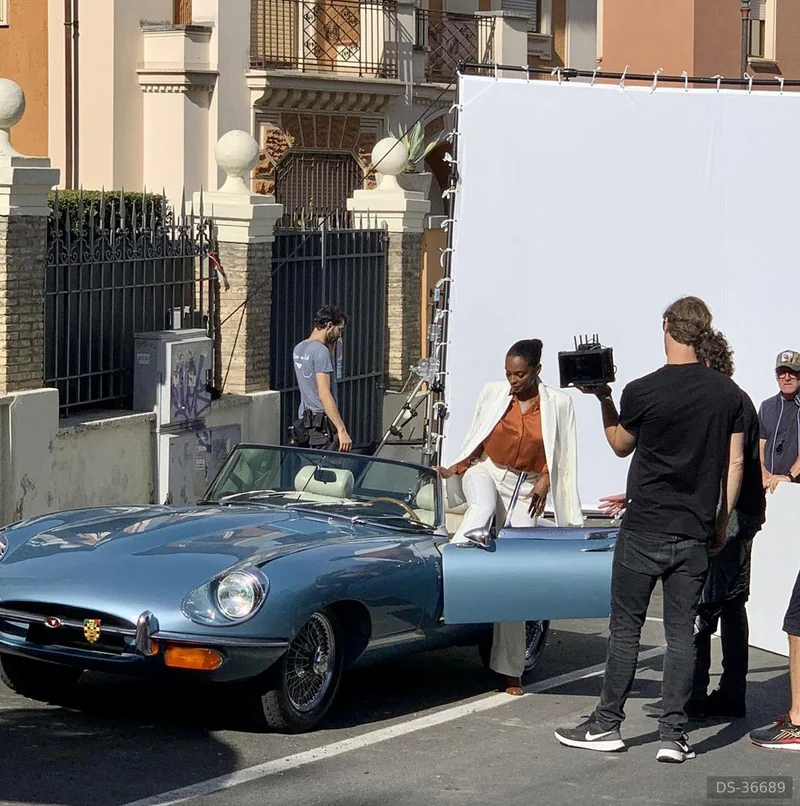 1969 Jaguar E Type Spider in Roma 9
