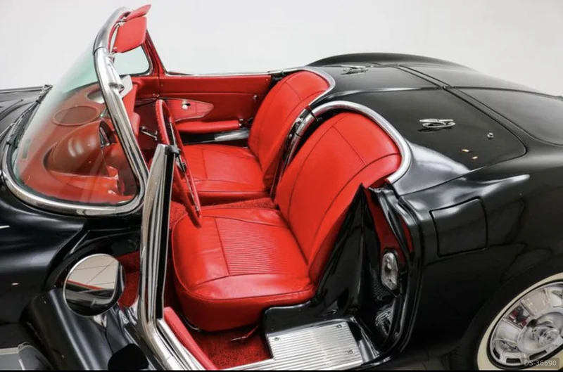 1961 Chevrolet Corvette in Roma 8