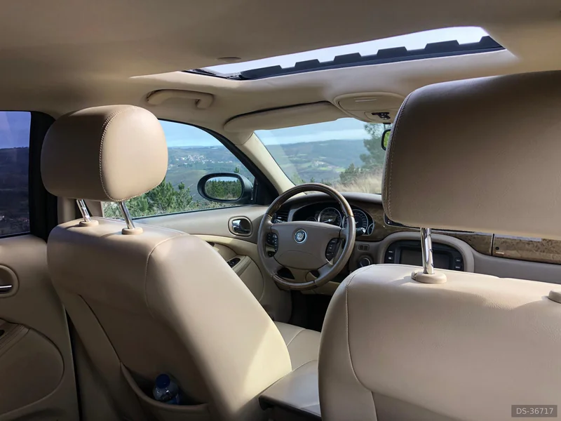 2007 Jaguar S-type Custom in São João Da Talha 6
