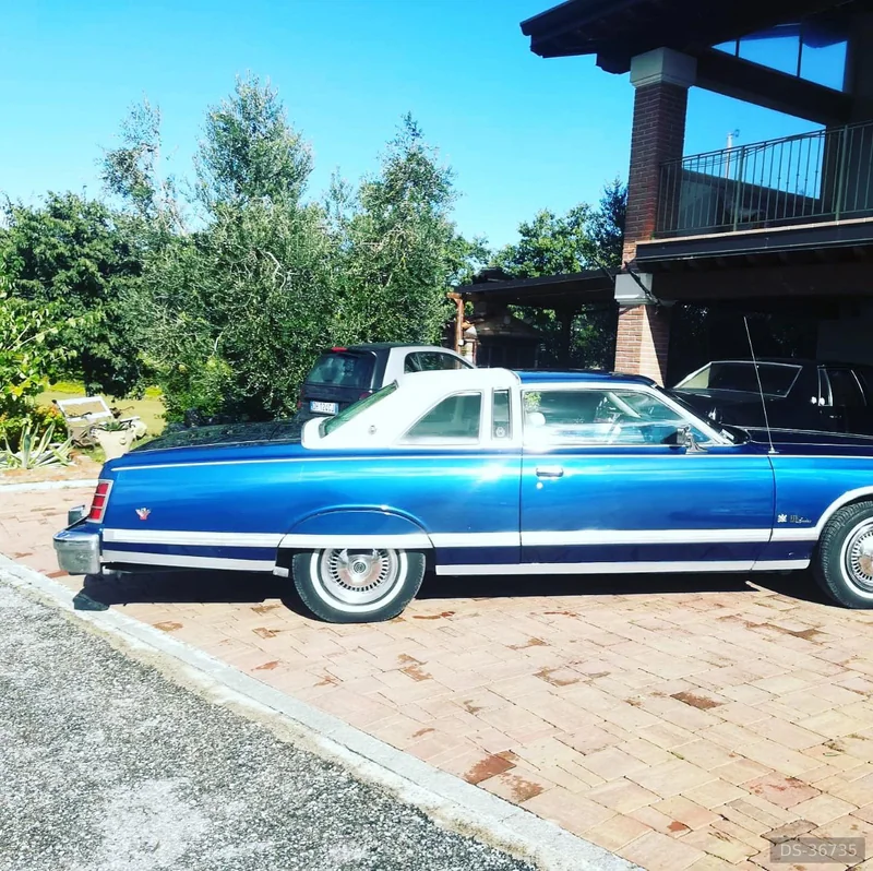 1977 Ford Lincoln in Brescia 3