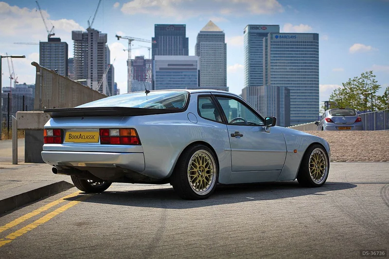1988 Porsche 944 in Bath 9
