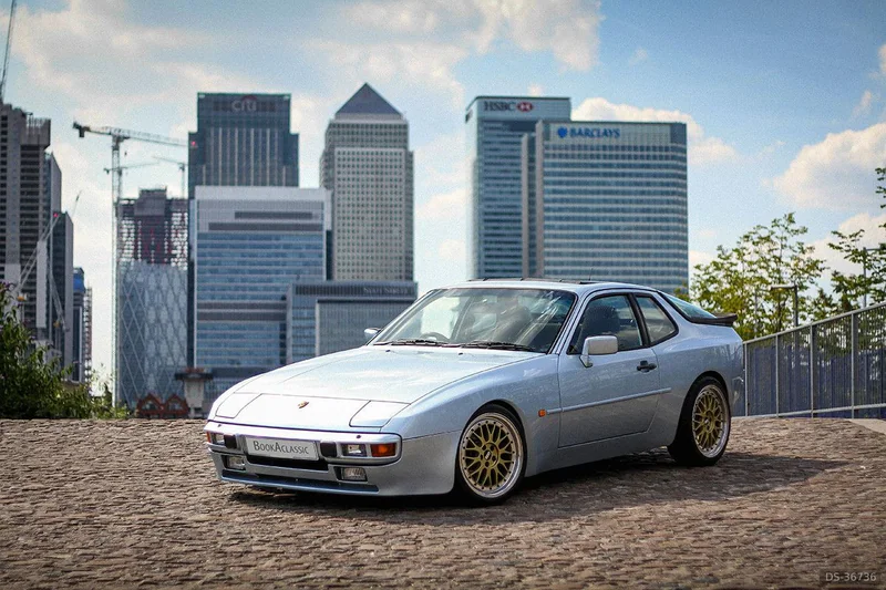 1988 Porsche 944 in Bath 2