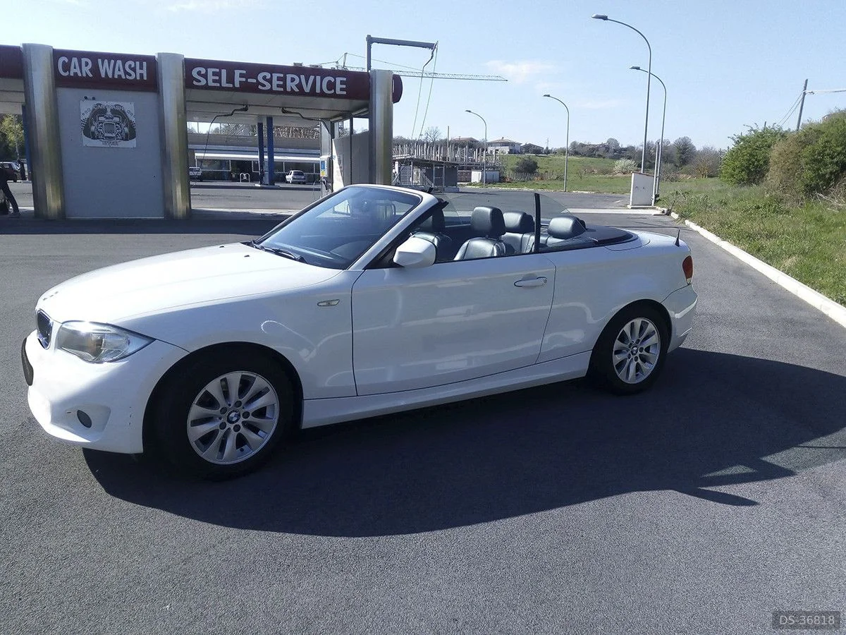 2011 BMW 118 D Cabrio