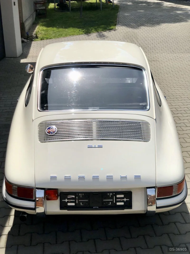 1967 Porsche 912 in Trencin 5