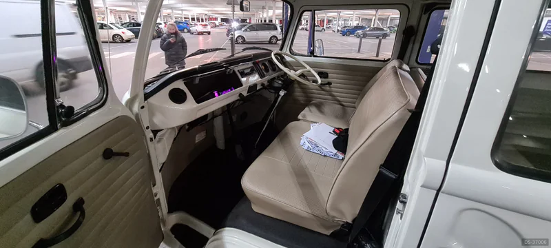 1974 Volkswagen Transporter in Manchester 7