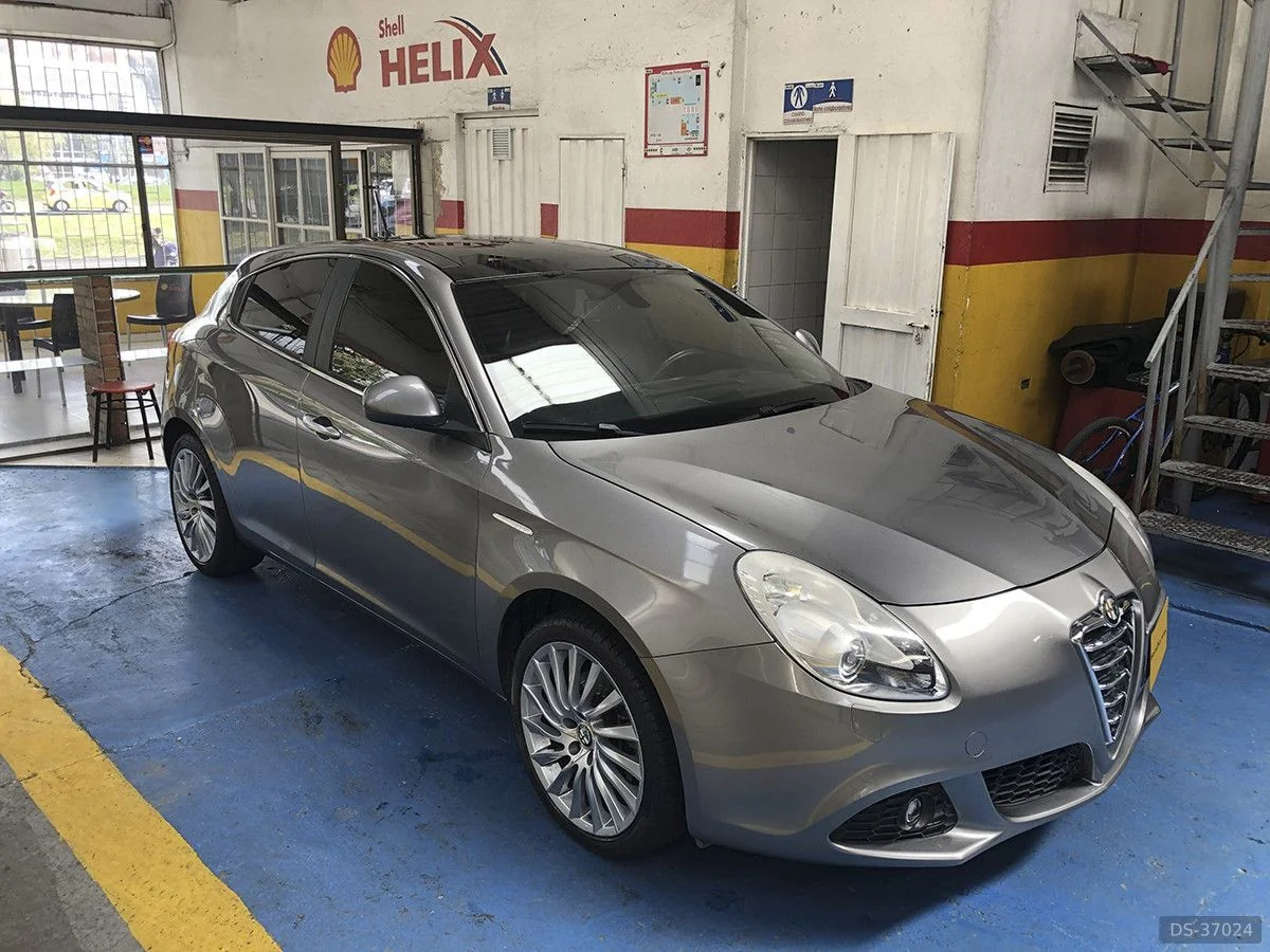 2013 Alfa Romeo Giulietta