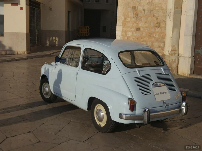 1963 Seat 600 in Sant Just Desvern 2