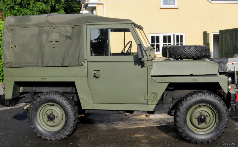 1974 Land Rover Lightweight Air Portable Series 3 in Wolverhampton 7