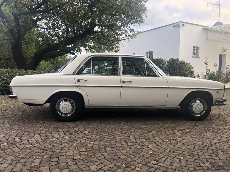 1969 Mercedes-Benz Berlina in Gallarate 3