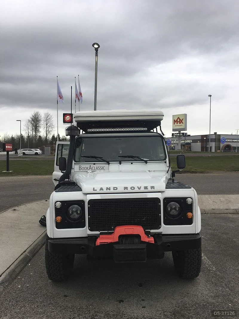 2011 Land Rover Defender 110 Puma in Växjö 6