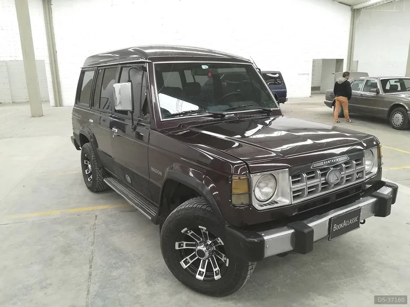 1994 Mitsubishi 94 in Bogota 3