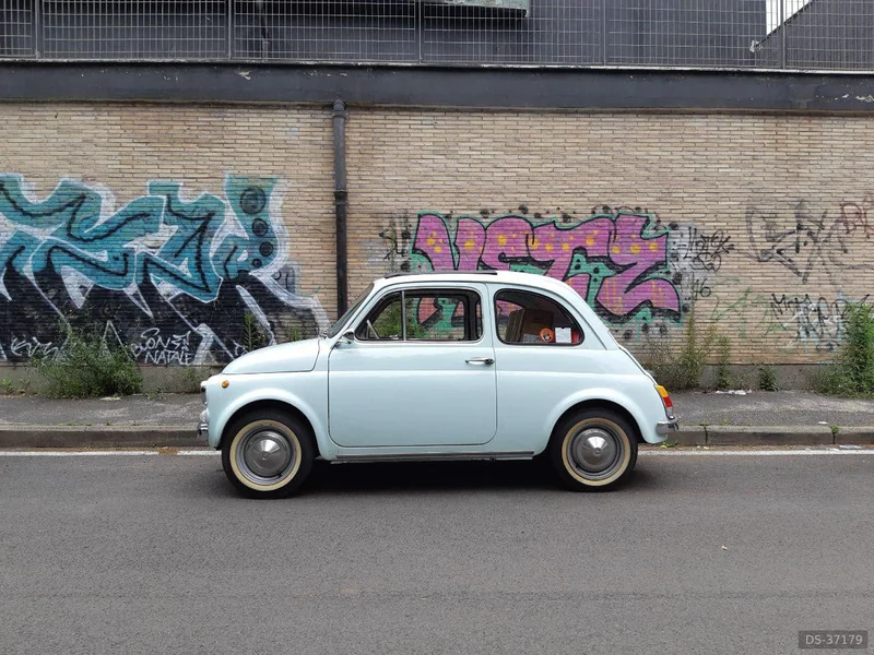 1966 Fiat Nuova 500 L in Roma 3