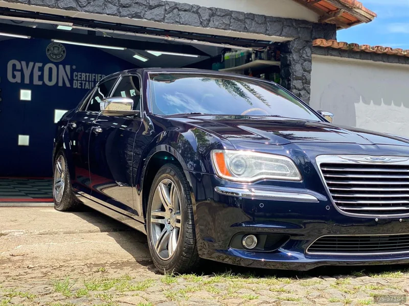 2012 Chrysler 300c in Juiz De Fora