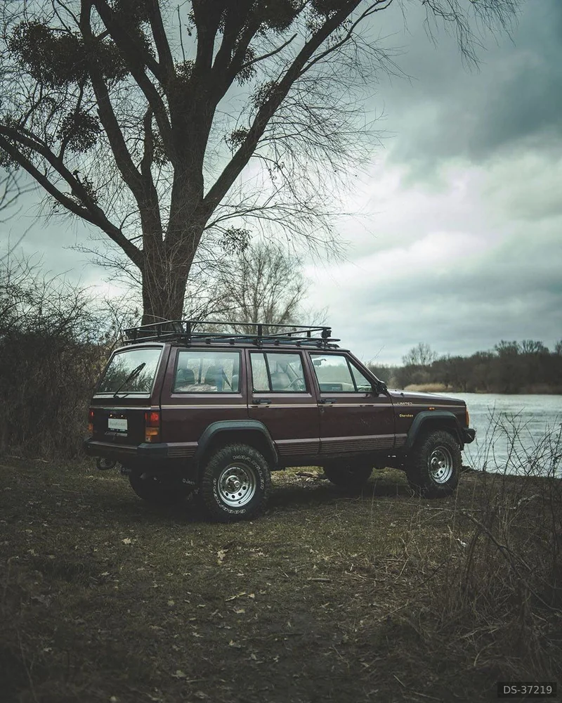 1991 Jeep Cherokee XJ in Wrocław 3