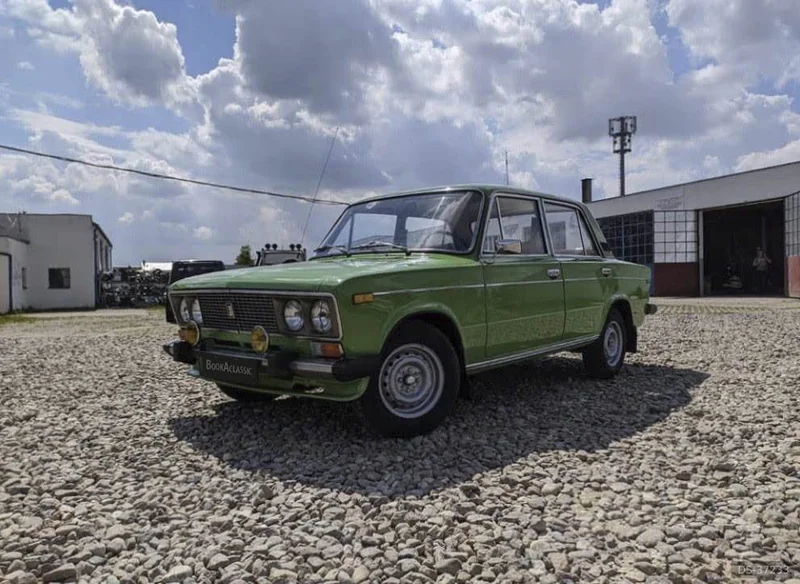 1980 Lada 2106 in Warszawa 2
