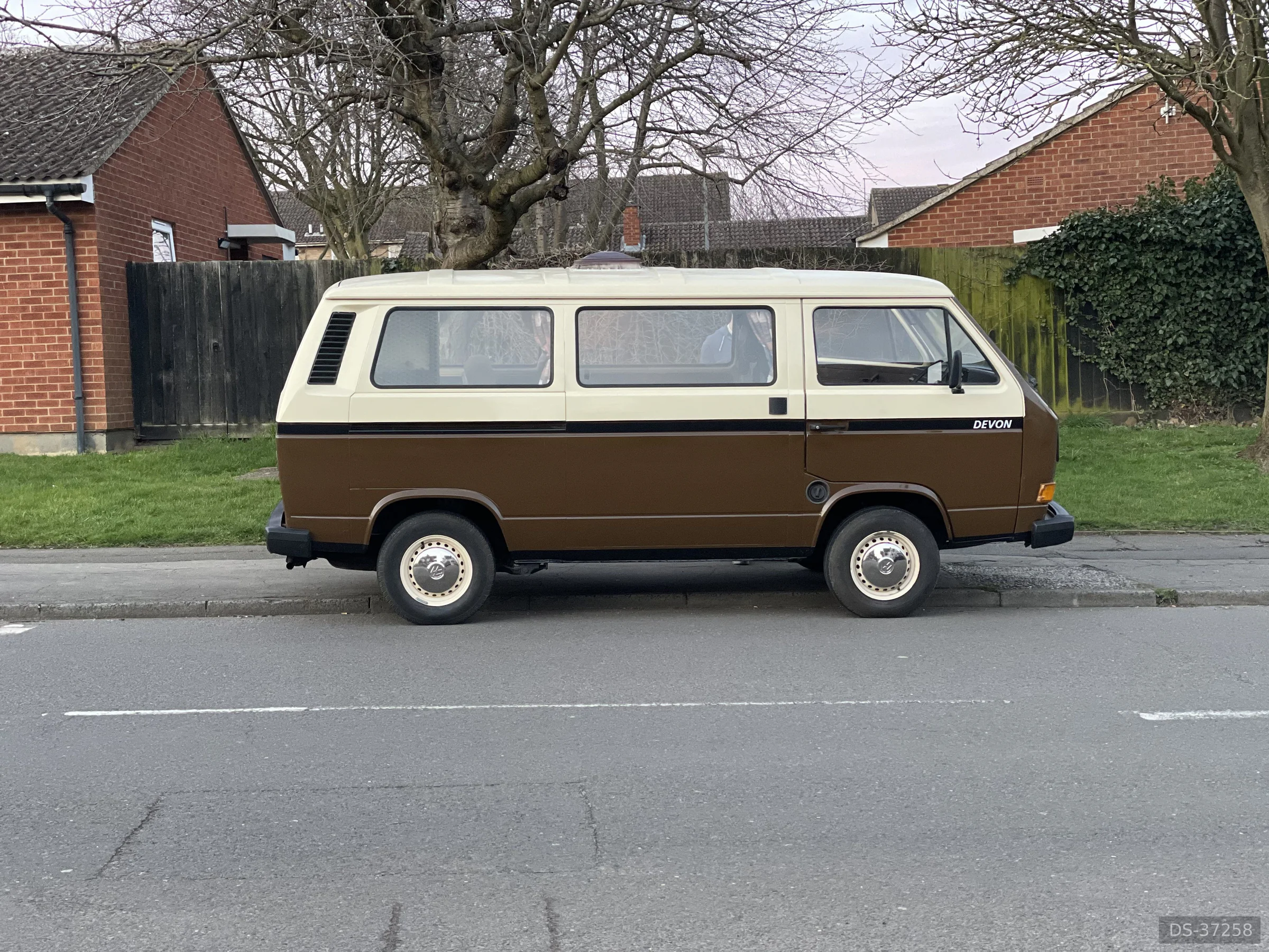 1983 Volkswagen T25 Devon Camper