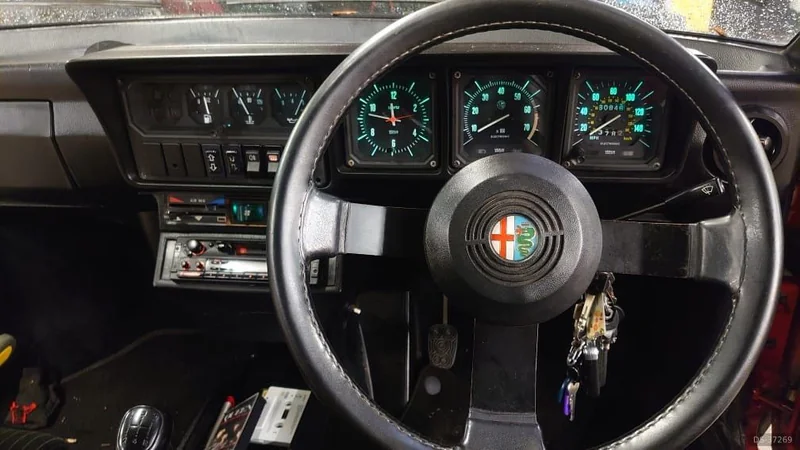 1983 Alfa Romeo Gtv6 in Leighton Buzzard 8