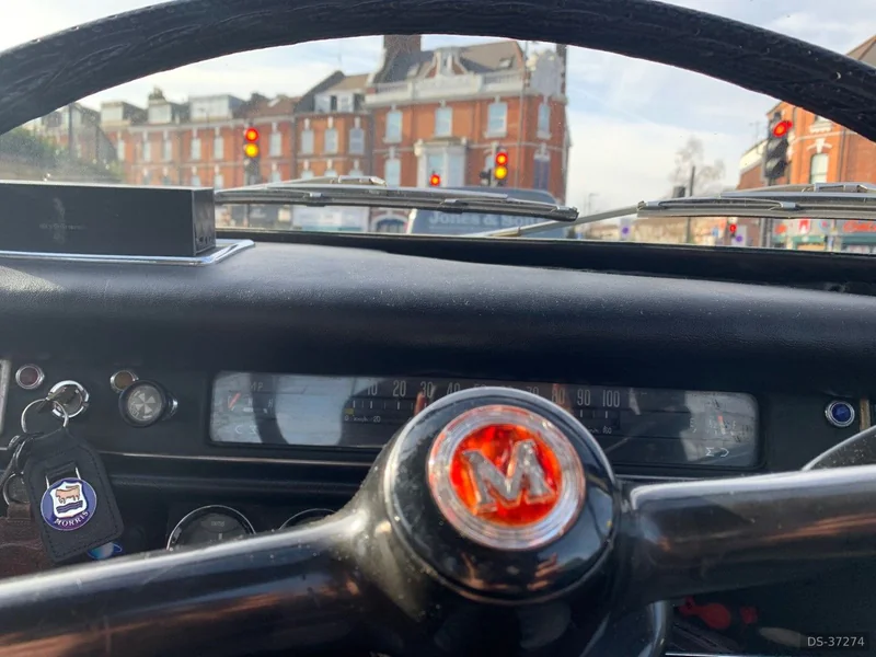 1970 Morris Mk1100 in London 8