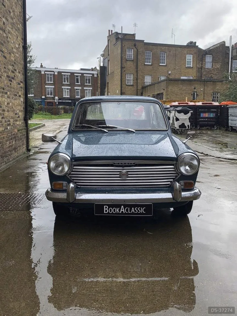1970 Morris Mk1100 in London 10