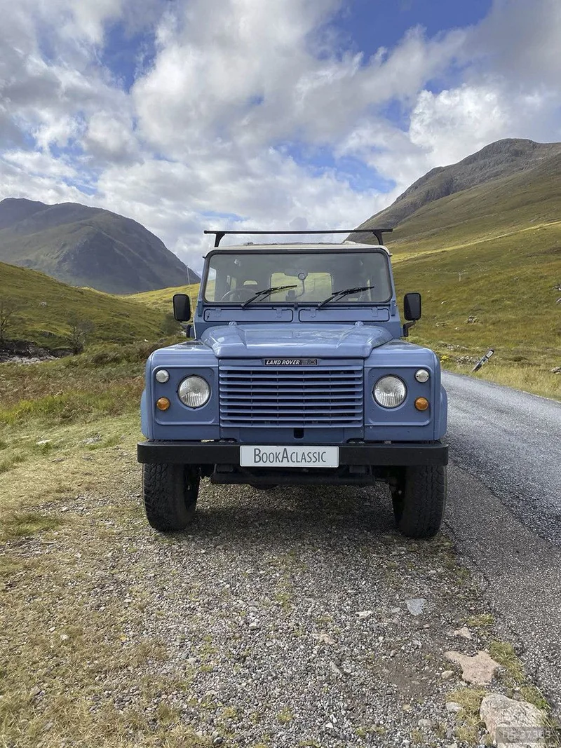 1988 Land Rover Defender in London 2