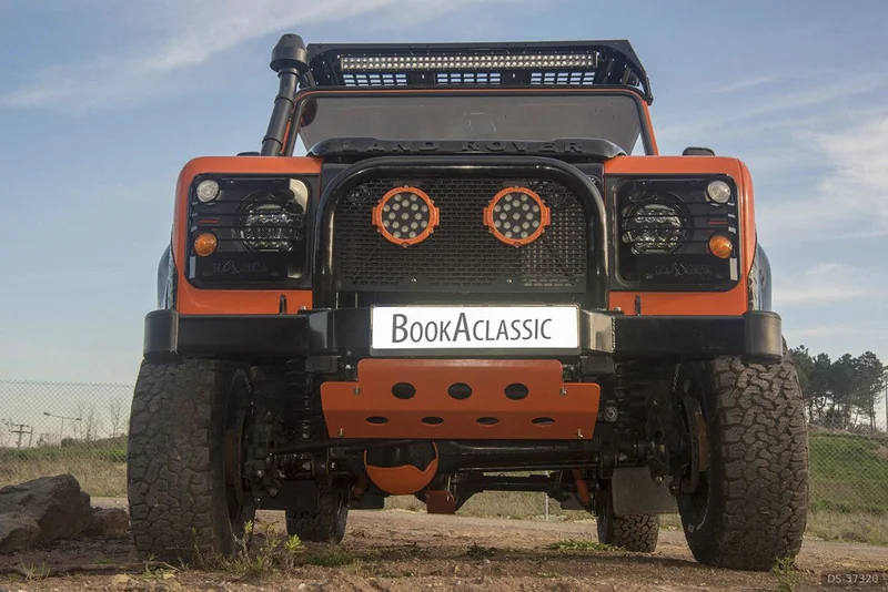 1988 Land Rover Defender 110 in Vancouver 4