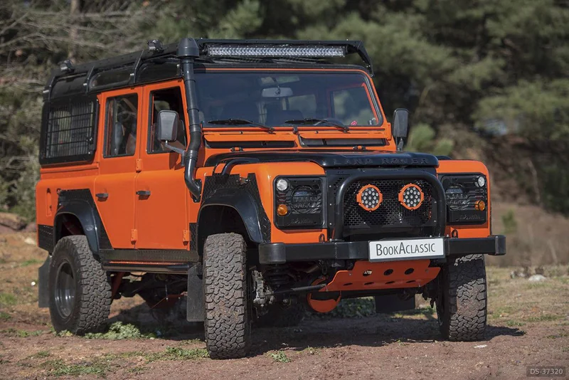 1988 Land Rover Defender 110 in Vancouver 10