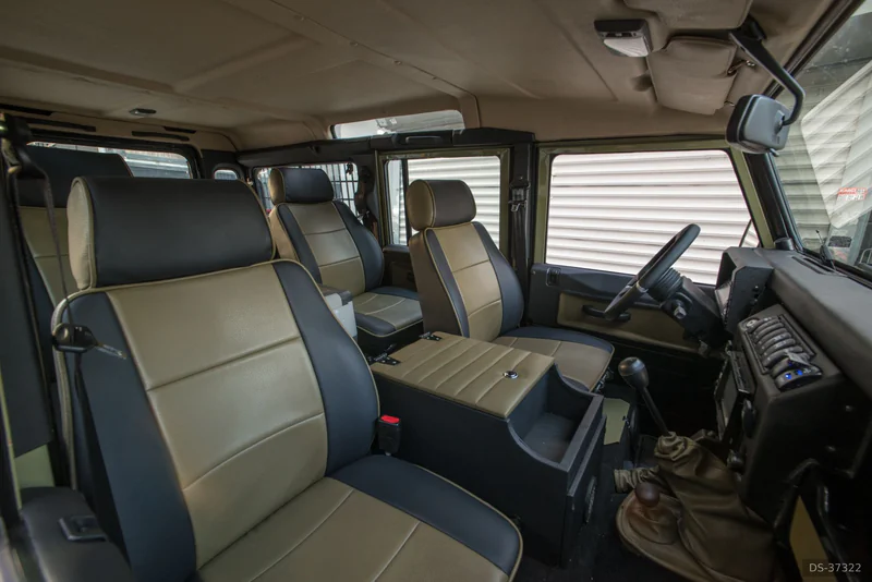 1988 Land Rover Defender 110 in Vancouver, Bc 7