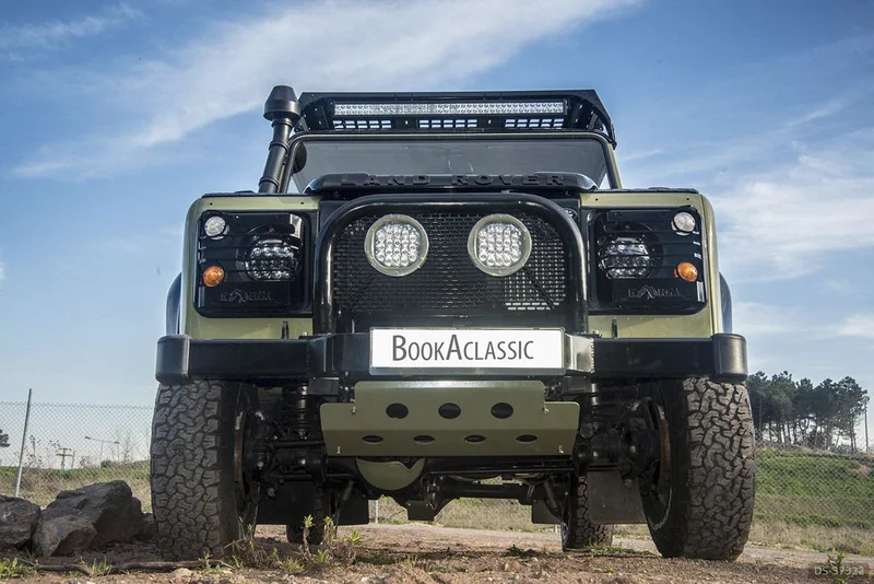 1988 Land Rover Defender 110 in Vancouver, Bc 8
