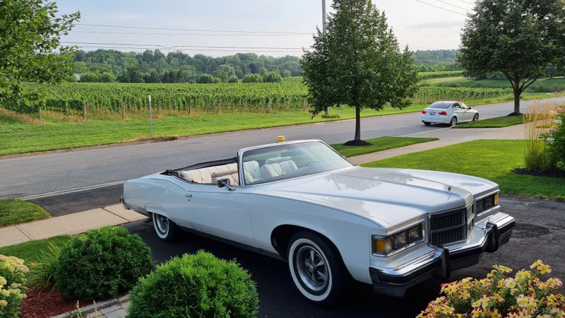 1975 Pontiac Grandville in Hamilton 5